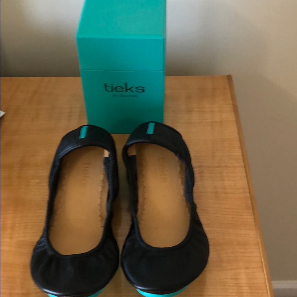 SOLD!!!!Tieks Ballet Flats